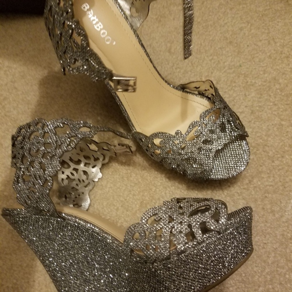 Silver Platforms size 7.5 Wedges Shoes